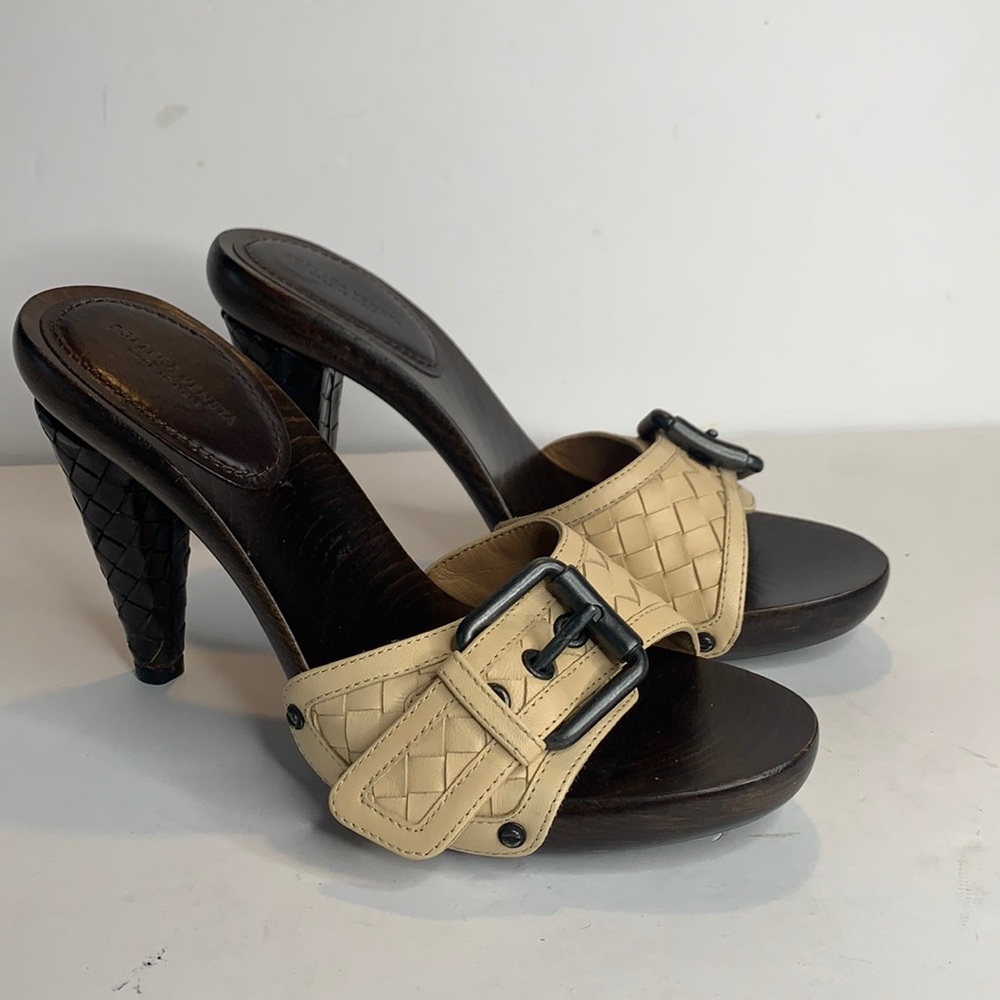 Bottega Veneta cream basket weave buckled Italian leather wood mules